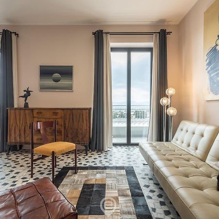 Harbor View Apartment Кальярі Екстер'єр фото
